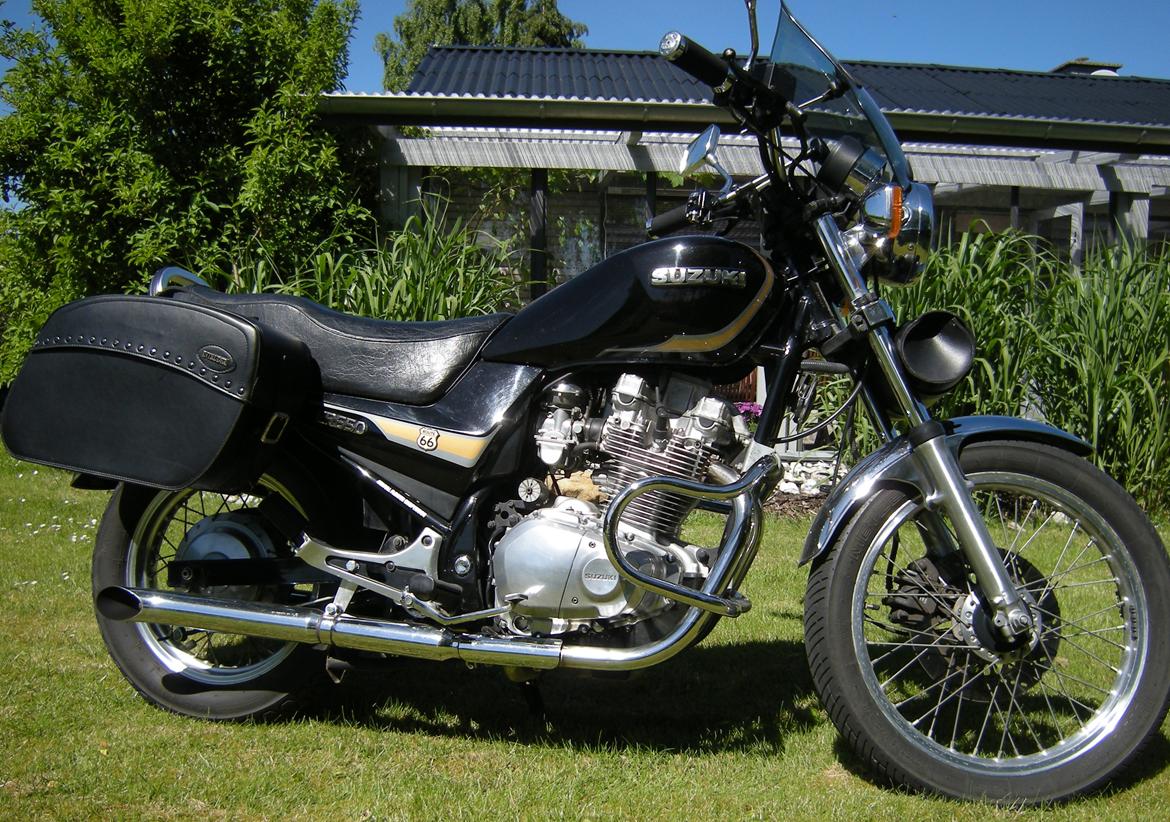 Suzuki GR 650 billede 5