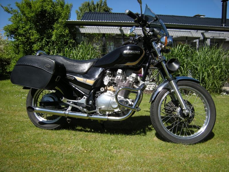 Suzuki GR 650 billede 3