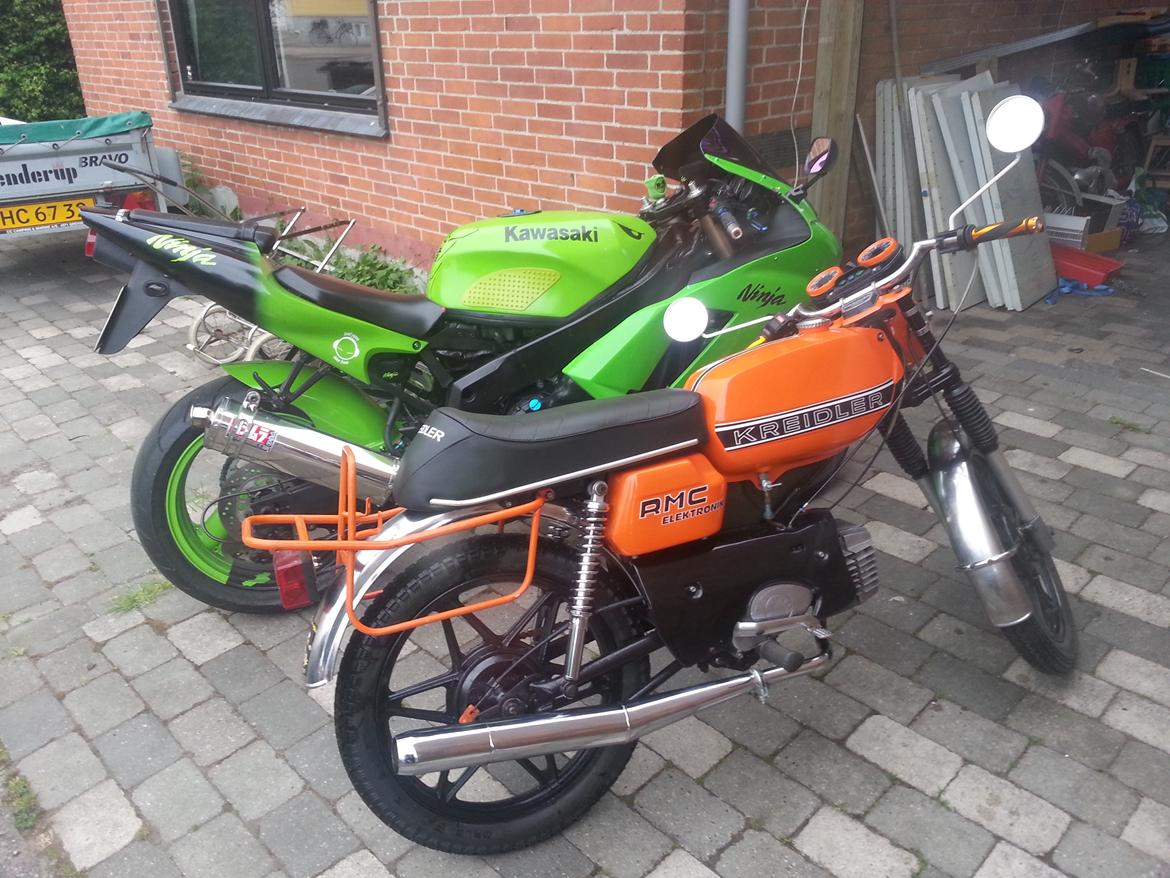 Kawasaki Ninja ZXR750 H1 - 2 gamle damer.  billede 15