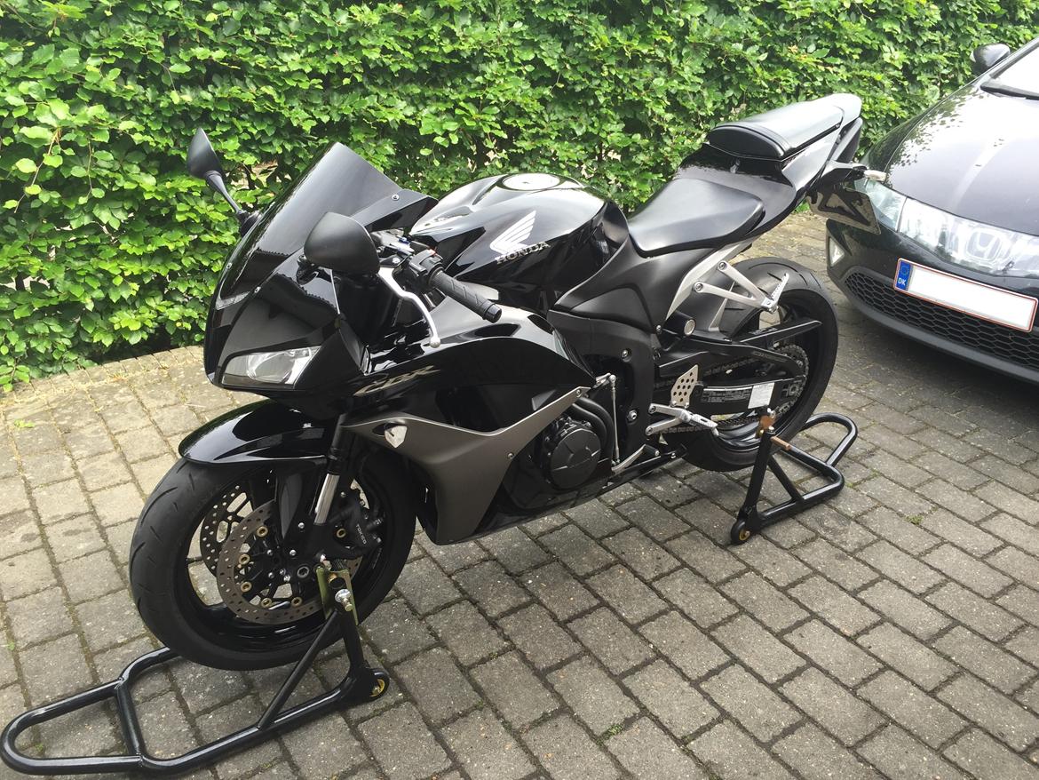 Honda CBR 600 RR - Ny honda til samlingen :-) billede 1