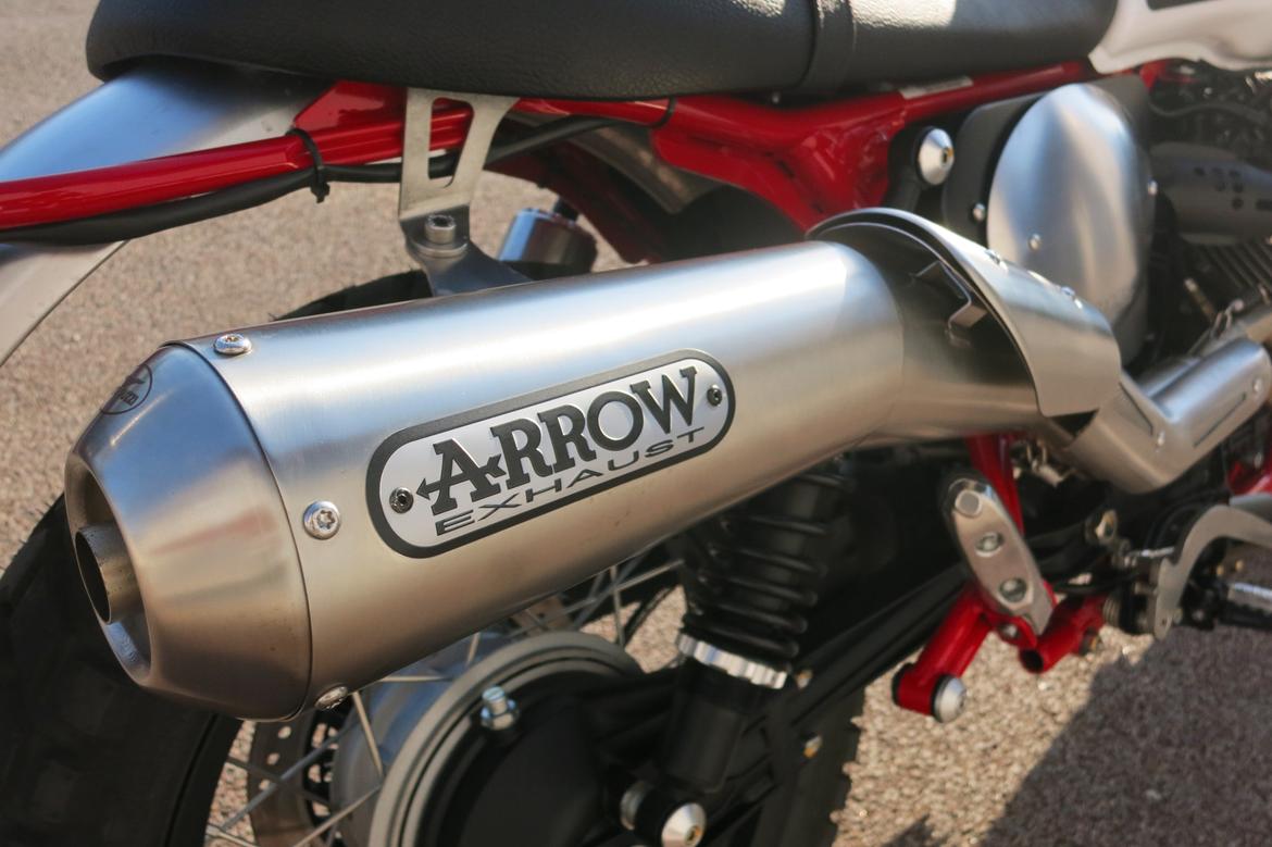 Moto Guzzi V7 II Stornello - Høj 2-1 udstødning fra Arrow billede 8