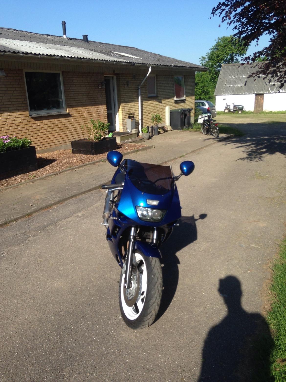 Yamaha fzr 600 R6 billede 7