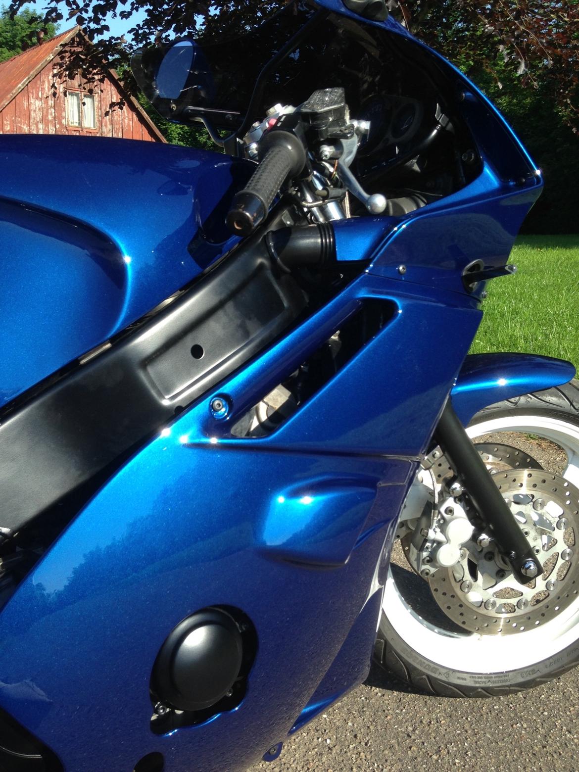 Yamaha fzr 600 R6 billede 10