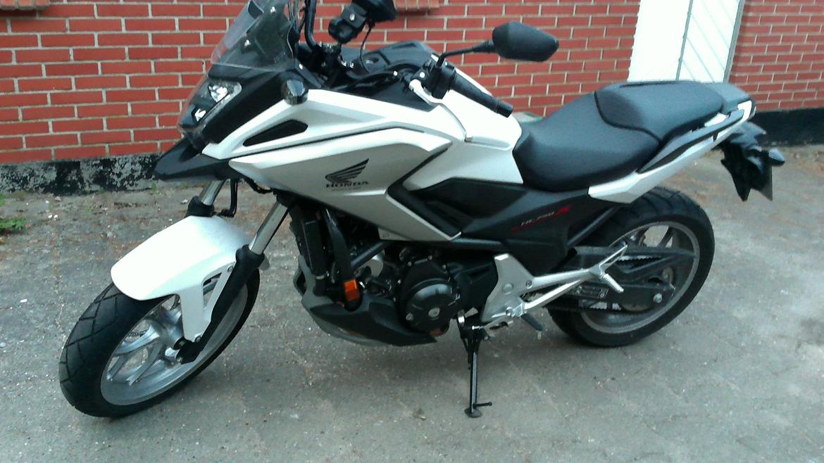 Honda NC 750 XA - venstre side billede 1