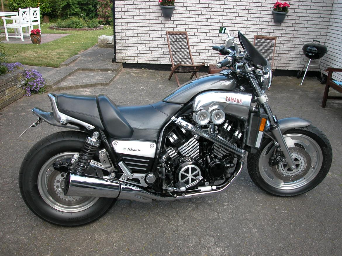 Yamaha Vmax "Carbon Edition" - D.7-6-2016 billede 1