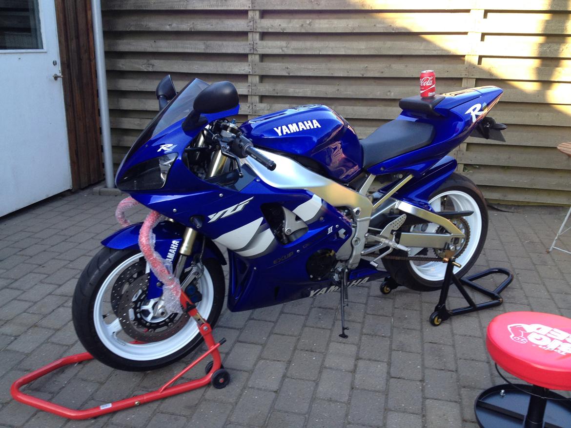 Yamaha YZF R1 billede 4