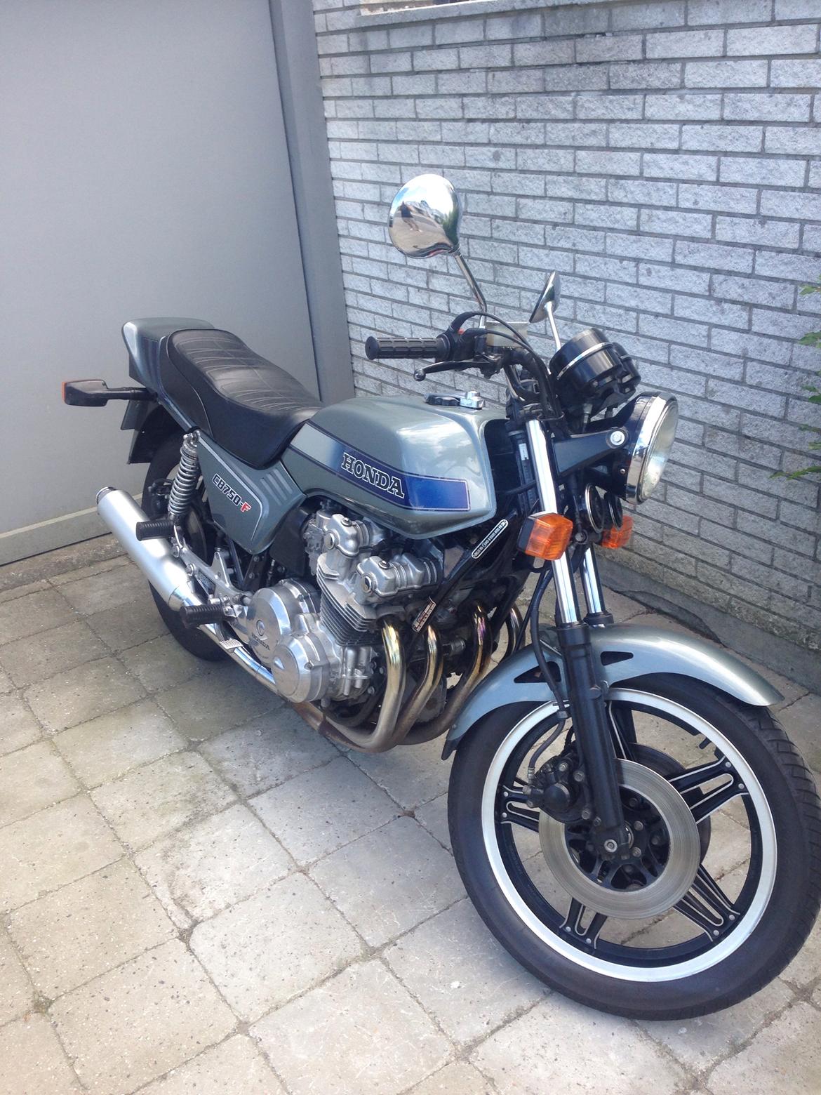Honda CB 750 F billede 2