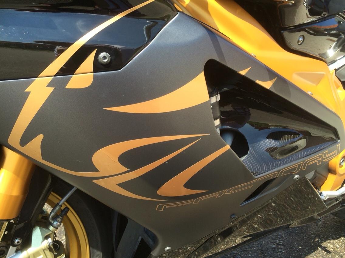 Aprilia RSV1000R Factory billede 11