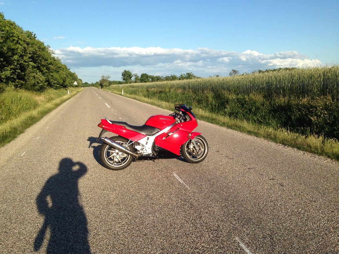 Honda VFR 750 billede 2