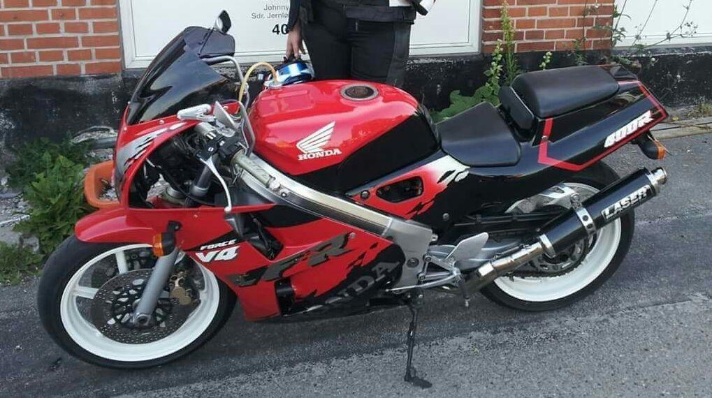 Honda Vfr 400R billede 2