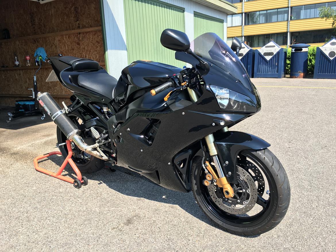 Yamaha R1  billede 3