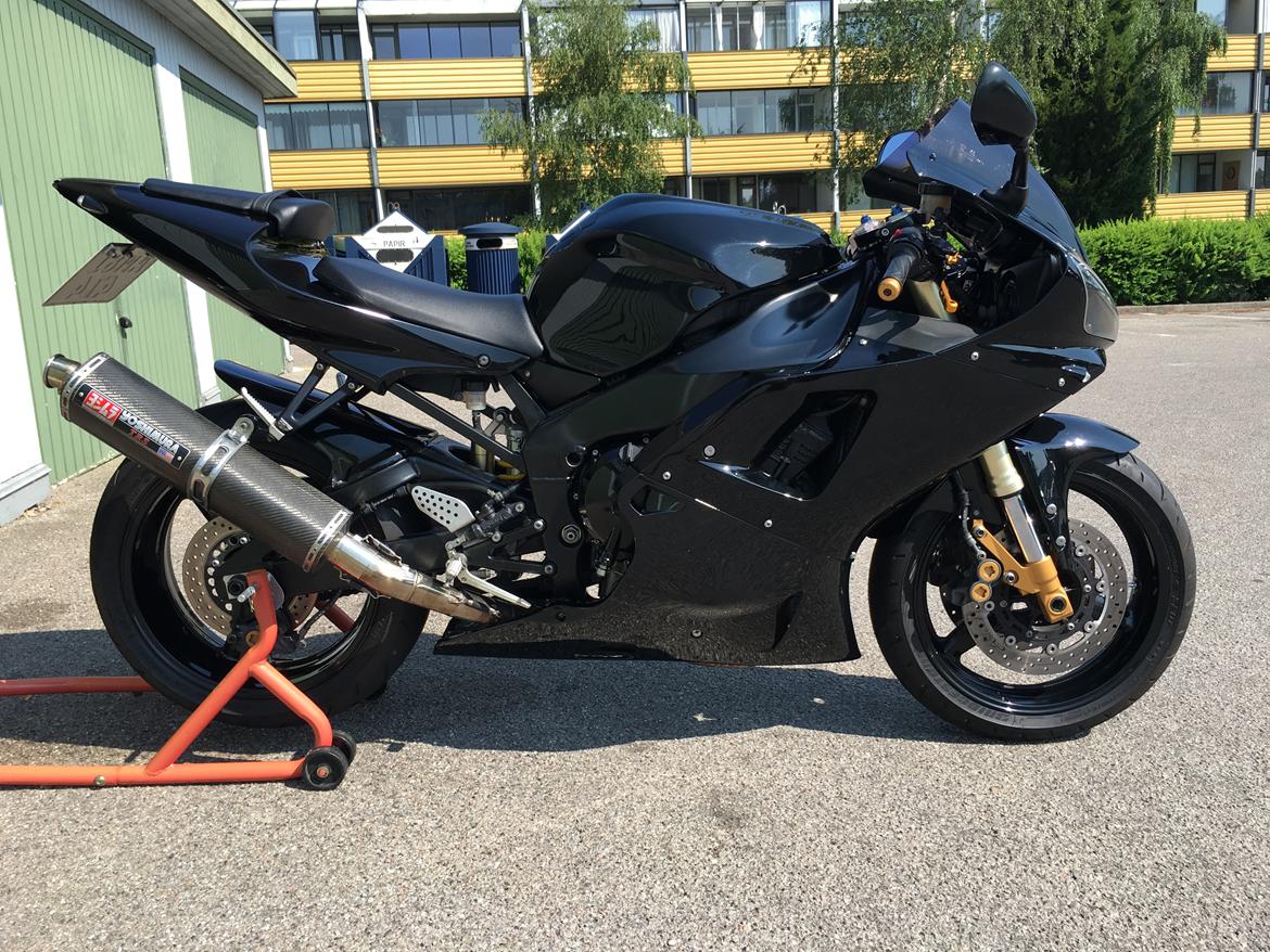 Yamaha R1  billede 4