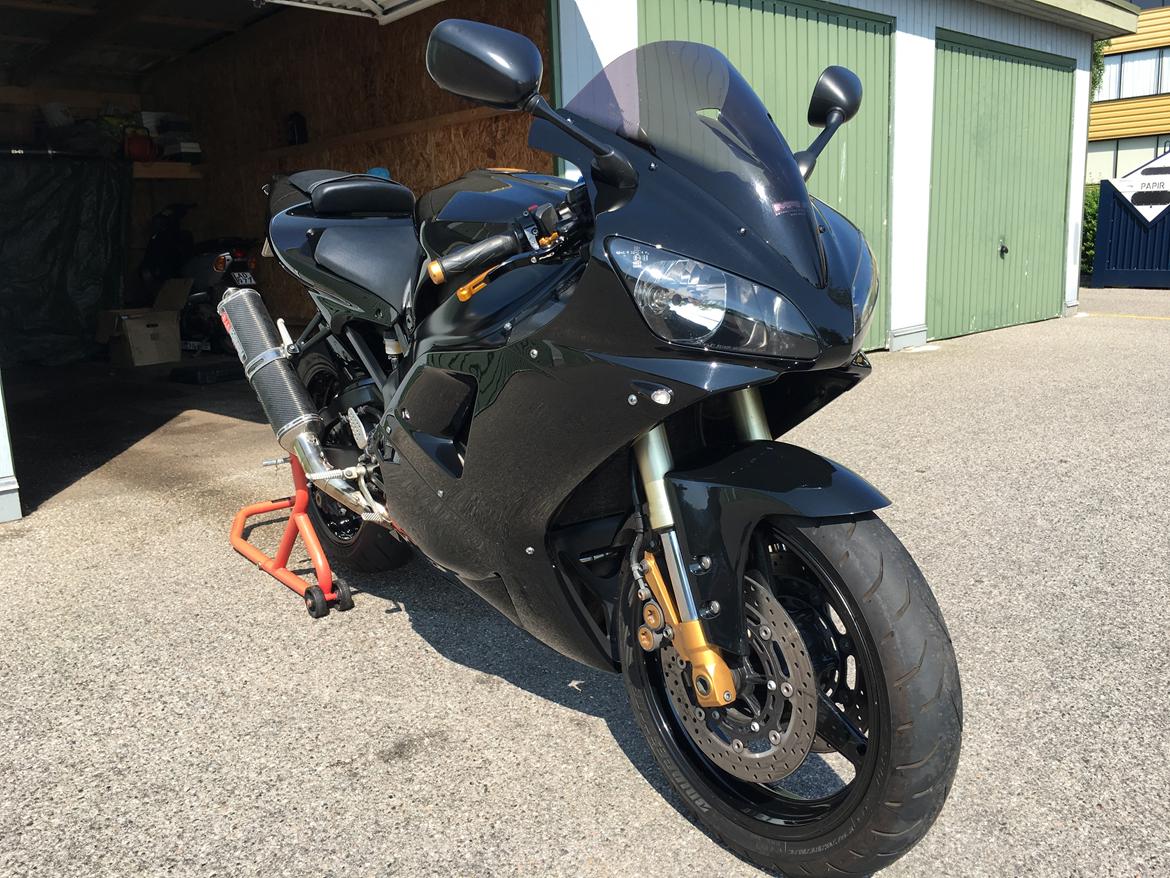 Yamaha R1  billede 9