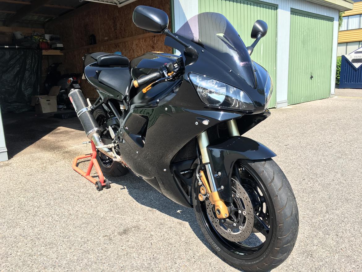 Yamaha R1  billede 10