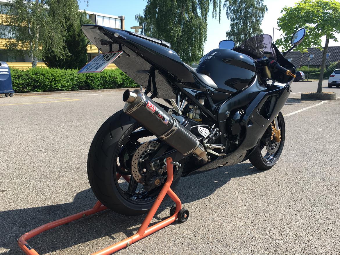 Yamaha R1  billede 13