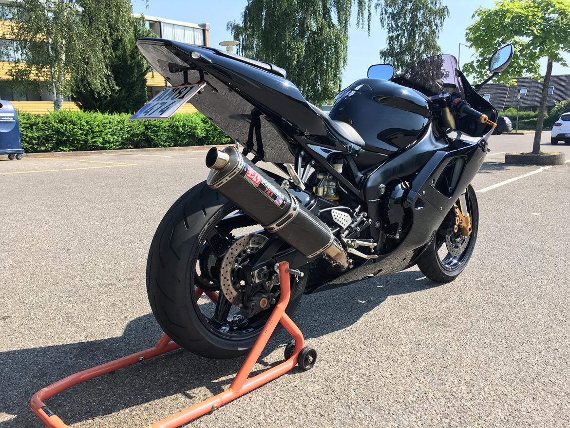 Yamaha R1  billede 14