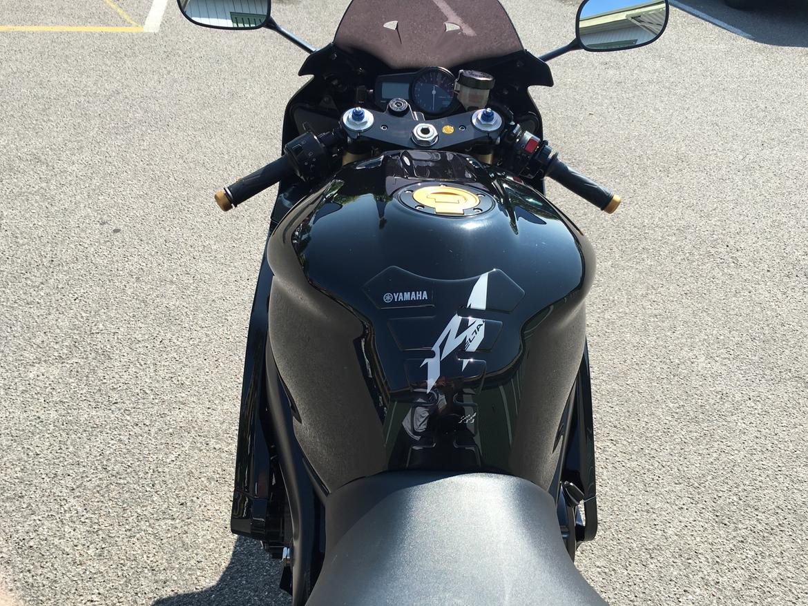 Yamaha R1  billede 17