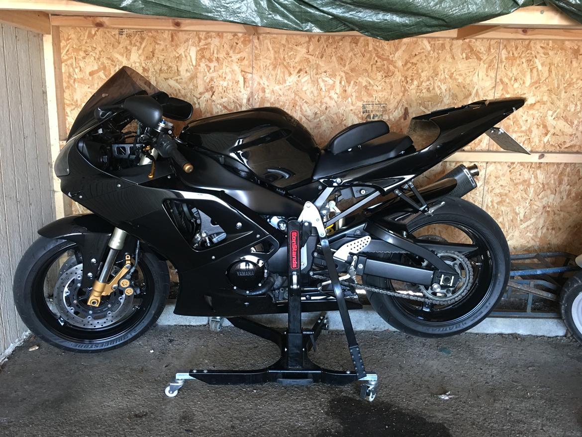 Yamaha R1  billede 23