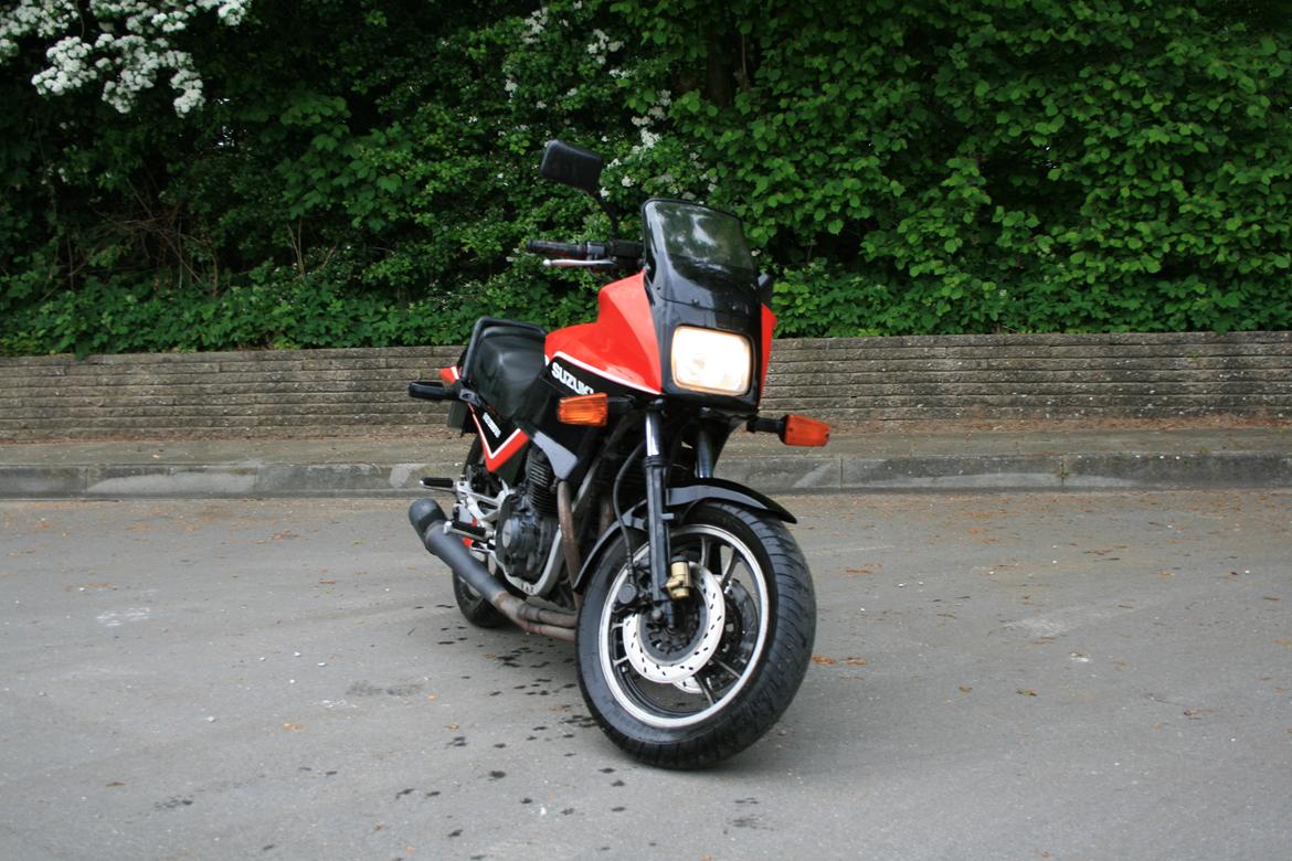 Suzuki GSX 550 ES billede 1