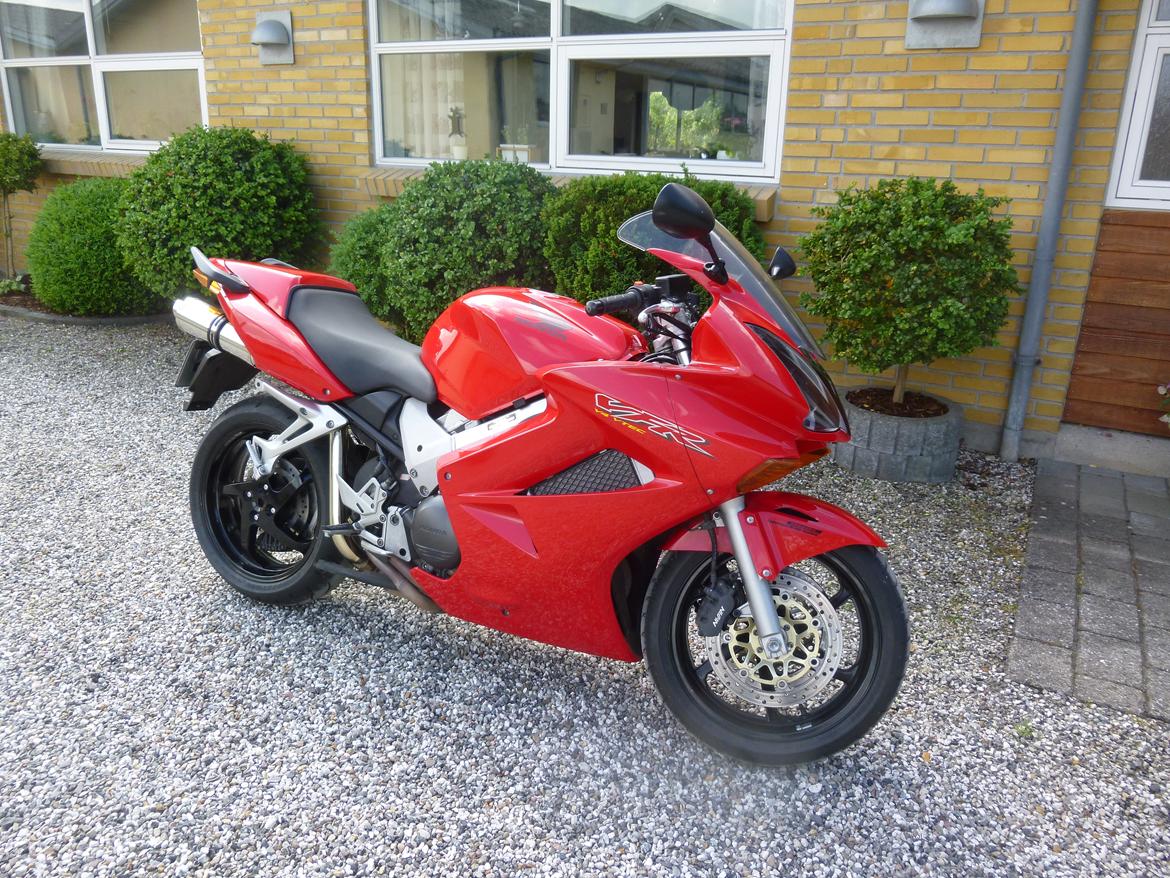 Honda VFR 800 VTEC billede 1