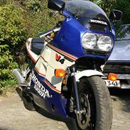 Honda vf1000r Rothmans Replica sc16 RG