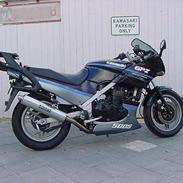 Kawasaki GPZ 500S