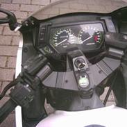 Kawasaki GPX 750 R. SOLGT