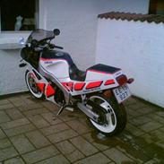 Yamaha FZR 1000 solgt
