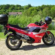 Suzuki gsx 750 f (solgt)