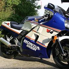 Honda vf1000r Rothmans Replica sc16 RG