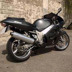 Suzuki GSX-R 600 (SOLGT)