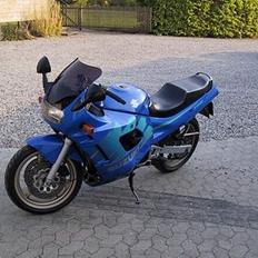 Suzuki Gsx 750 F