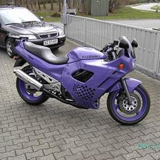 Suzuki GSX 750F solgt