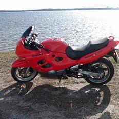 Suzuki GSX 600 F "solgt"