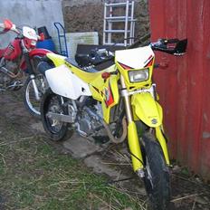 Suzuki DRZ400SM *TYVLÅNT!*