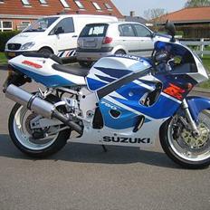 Suzuki GSXR 750 *SOLGT*
