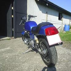 Suzuki Gsx 750