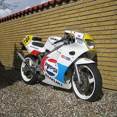 Suzuki RGV 250 Gamma