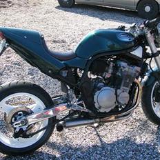 Suzuki Bandit 884