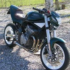 Suzuki Bandit 884