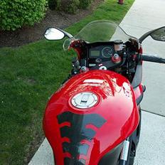 Aprilia SL1000 R (Falco)