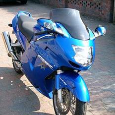 Honda CBR 1100 XX -- SOLGT