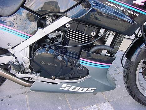 Kawasaki GPZ 500S billede 4