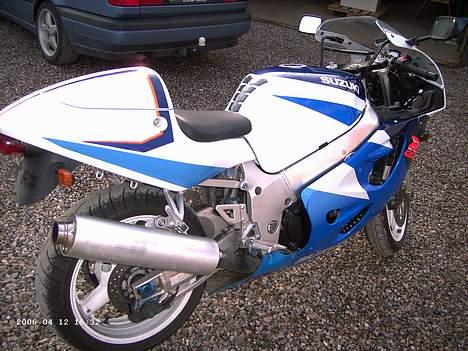 Suzuki gsx-r 600 billede 2