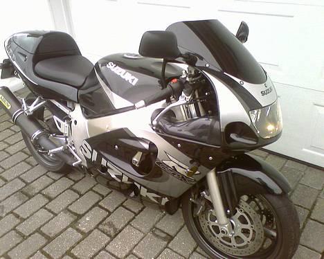 Suzuki GSXR 600 (SOLGT) billede 1