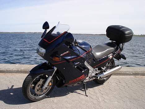 Suzuki GSX 1100F (Solgt) - Skive havn billede 14