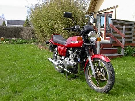 Suzuki GS 450 Twin <solgt> - Front/højre billede 14