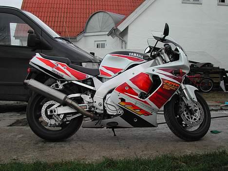 Yamaha YZF 750R billede 3