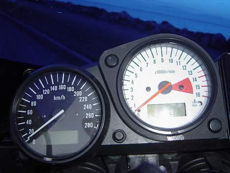 Suzuki Gsx-R 600 - Solgt billede 19