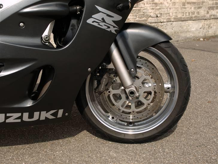 Suzuki GSX-R 600 (SOLGT) billede 7